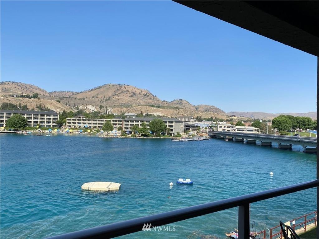 Grandview Lake Chelan- Waterfront View, Pool, Hot Tub, Golf, 1 Min To Downtown Buitenkant foto