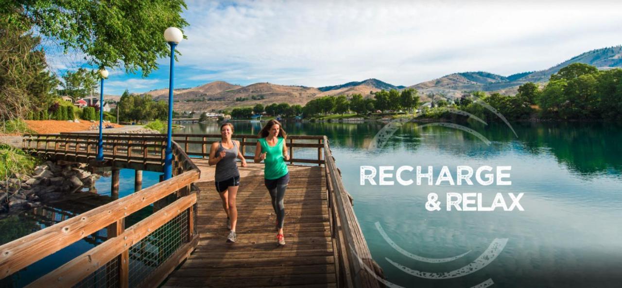 Grandview Lake Chelan- Waterfront View, Pool, Hot Tub, Golf, 1 Min To Downtown Buitenkant foto