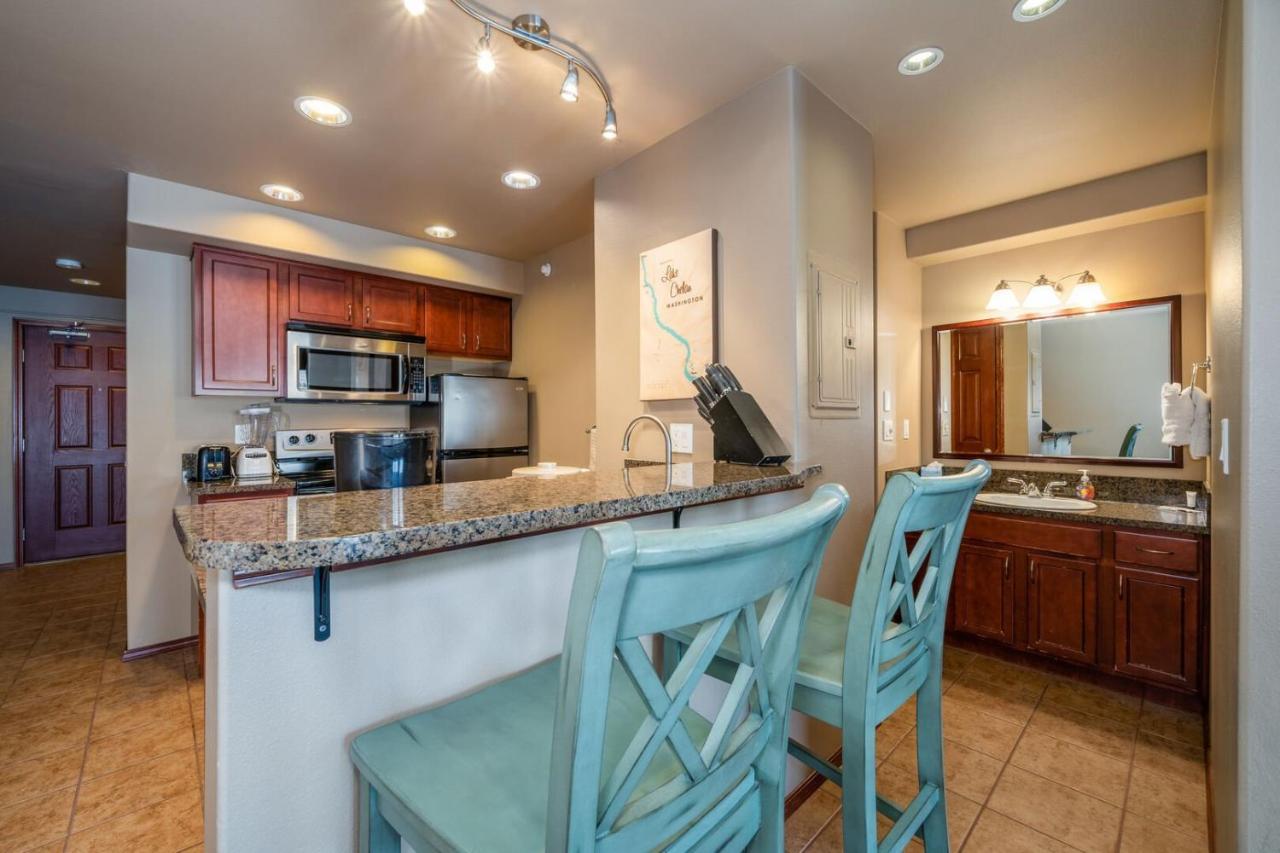 Grandview Lake Chelan- Waterfront View, Pool, Hot Tub, Golf, 1 Min To Downtown Buitenkant foto